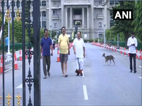 K'taka BJP legislators go for morning walk in Vidhana Soudha