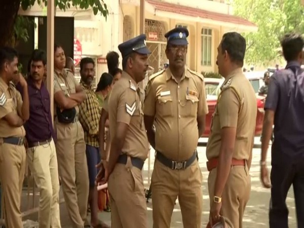 A visual outside Vijaya Health Centre in Chennai on Thursday. (Photo/ANI)