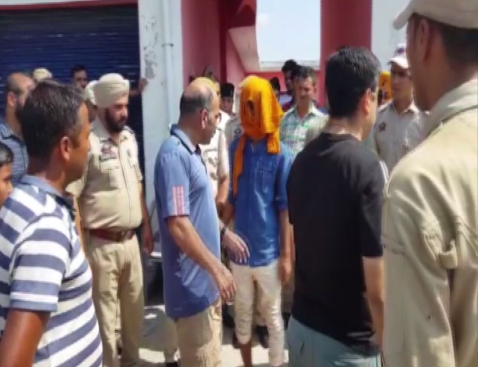 A Pakistani national was apprehended in Chandu Pura village near Jammu on Saturday. Photo/ANI