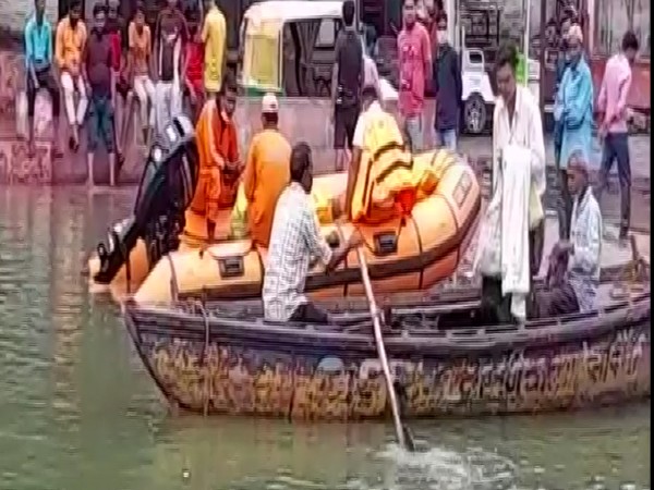 NDRF rescuing people in flooded areas of Varanasi (Photo/ANI)