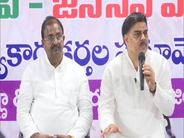 BJP state president Somu Veerraju (left) and JSP leader Nadendla Manohar (right). (Photo/ANI)