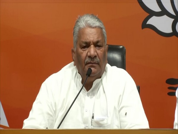 BJP MP Vijay Pal Singh Tomar addressing the press conference in New Delhi