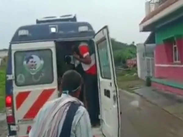 The over-crowded 108 basic life support ambulance in Tangutoor village in Andhra Pradesh's Kurnool district. (Photo/ANI)