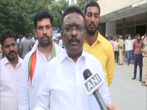 All India Congress Committee (AICC) Telangana national spokesperson Dr Sravan Dasoju. (File Photo)