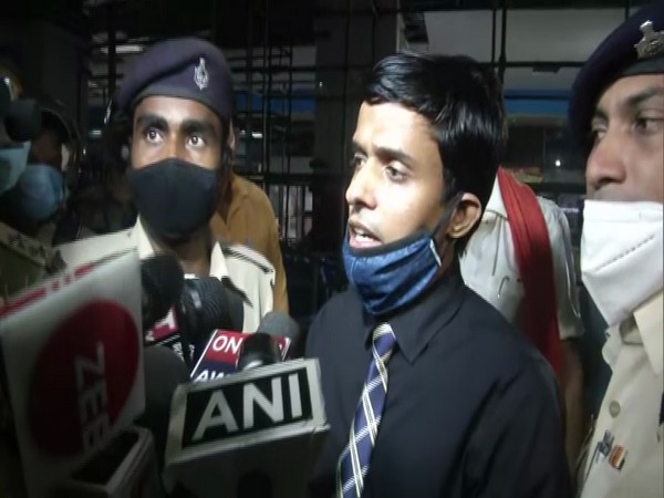 Superintendent of Police Vinay Tiwari, Bihar Police arrived at Patna Airport on Friday evening (Photo/ANI)