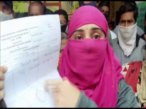 A COVID-19 patient's showing the doctor's prescription. 