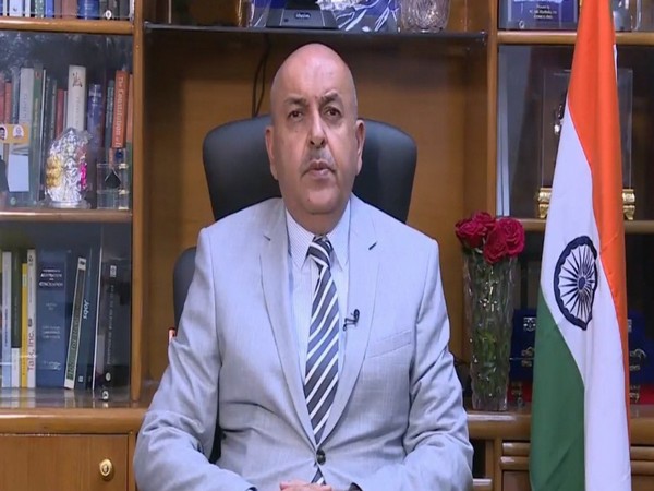 Former Petroleum Secretary Tarun Kapoor (Photo credit: Twitter @PetroleumMin)