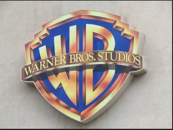 Warner Bros Studios logo 