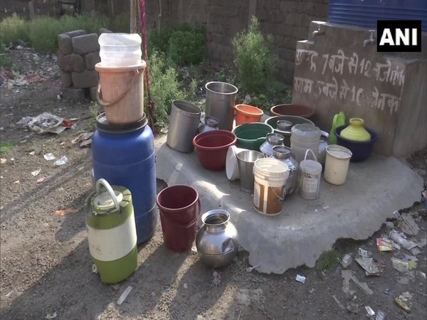 Gujarat: Severe water crisis leaves Valsad locals painfully parched