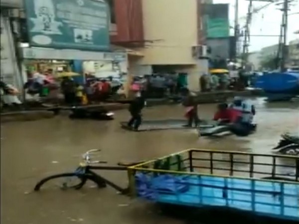 Five-hour continuous heavy rains caused massive waterlogging in Madurai, Tamil Nadu. (Photo/ANI)