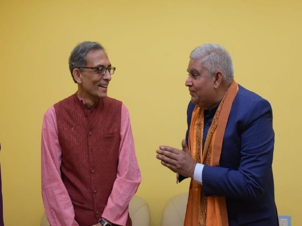 Nobel laureate Abhijit Vinayak Banerjee on left with West Bengal Governor Jagdeep Dhankhar in Kolkata on Tuesday. (Image Source: @jdhankhar1)