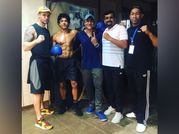 Farhan Akhtar with his 'Toofaan' team (Image source: Instagram)