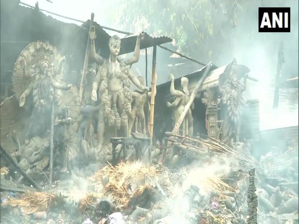 Fire broke out at an idol godown in Baishnabaghata, Kolkata on Saturday. (Photo/ANI)
