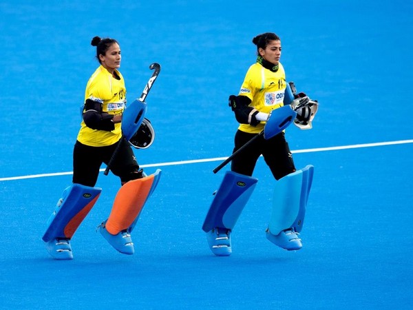 Indian women goalkeepers in action (Photo/Hockey India Twitter)