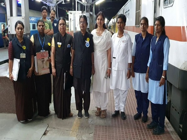 Women emplpyees at Salem Junction