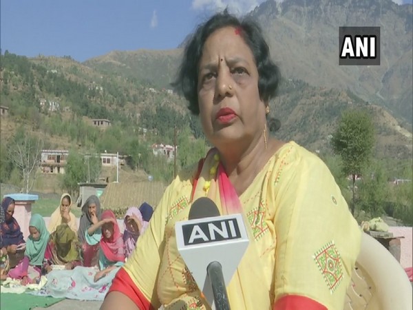 Handicraft instructor Krishna Kumari from Jammu and Kashmir's Rajouri talking to ANI.