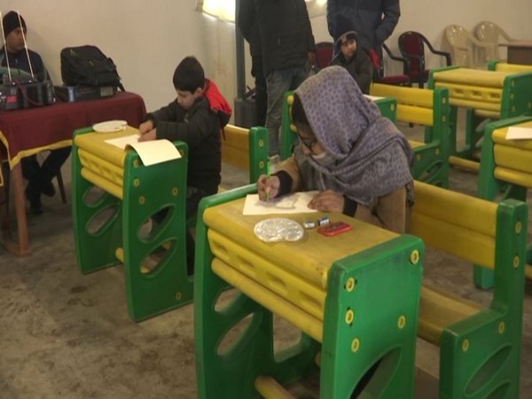 participants in art and drawing workshop in Srinagar. (Photo/ANI)