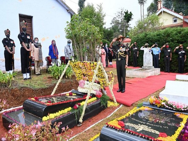 Wreath-laying ceremony to commemorate 12th death anniversary of Field Marshal SHFJ Manekshaw was held in Wellington today. (Photo/ANI)