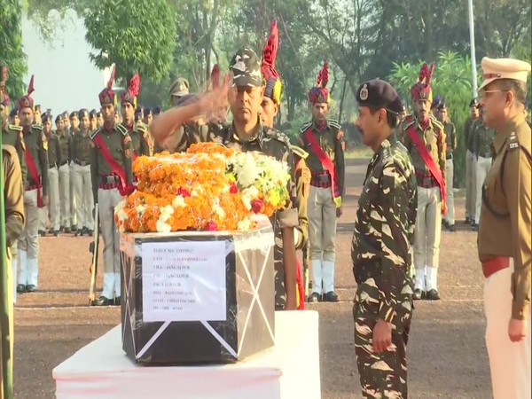 Wreath laying ceremony held in Raipur on Tuesday for 2 CoBRA jawans killed in encounter with Naxals