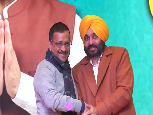 AAP national convenor Arvind Kejriwal and Punjab CM Bhagwant Mann (File Photo)