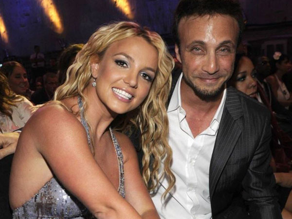Britney Spears with her manager Larry Rudolph (Image Source: Instagram)