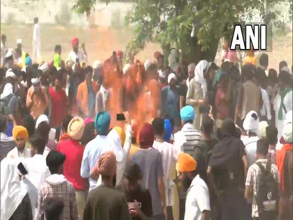A visual from the last rites of Punjabi singer and Congress leader Sidhu Moose Wala. (Photo/ANI)