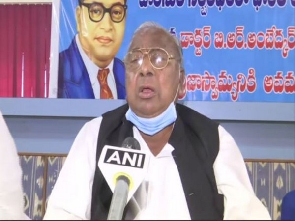 Congress leader V Hanumantha Rao (File photo)