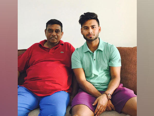 Tarak Sinha and Rishabh Pant (Image: Rishabh Pant's Twitter)