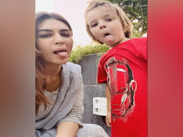 Kriti Sanon and Jacob (Image source: Instagram)