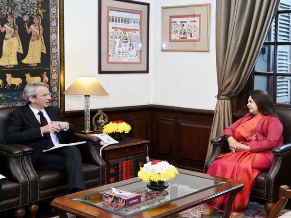 MoS Meenakashi Lekhi meets French envoy (Photo Credit: Twitter/Meenakashi Lekhi)