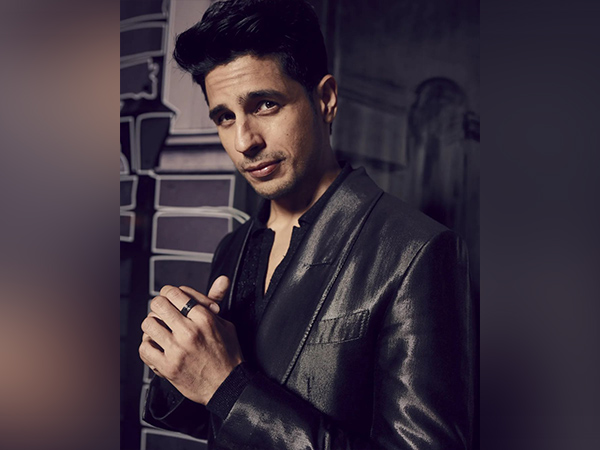 Sidharth Malhotra (Image Source: Instagram)
