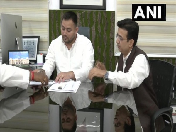 Another setback to Congress in Bihar, former MLA Rishi Mishra joins RJD (Photo/ANI)