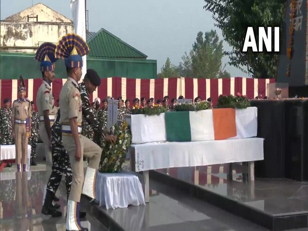 Security officials on Monday laid a wreath on the mortal remains of Central Reserve Police Force (CRPF) personnel ASI Vinod Kumar (Photo/ANI)