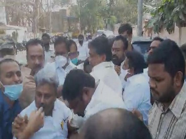  TDP leaders taken into custody for staging protest in Guntur (Photo/ANI)
