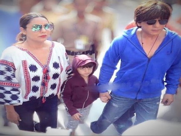 Shah Rukh Khan,  AbRam and Gauri Khan (Image courtesy: Instagram)