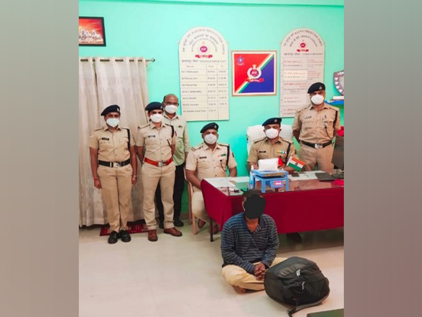 RPF arrest drug trafficker carrying 640 grams of Crystal Meth (Photo/ANI)