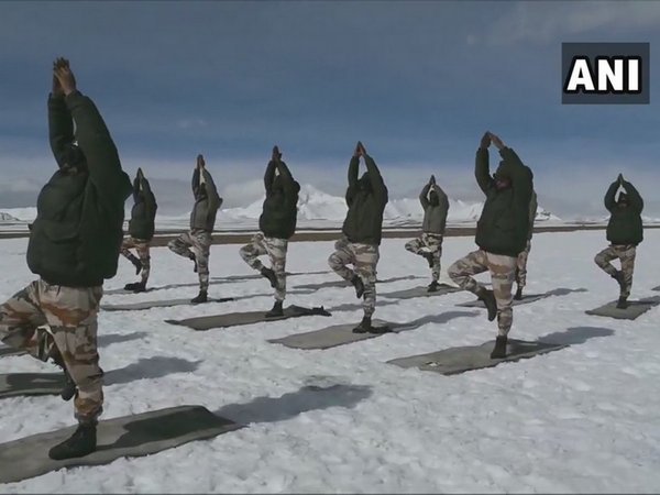 Visuals of ITBP personnel performing Yoga at an altitude of 18000 feet in northern Ladakh in minus 20 Degrees Celsius temperature. (Photo:ANI)