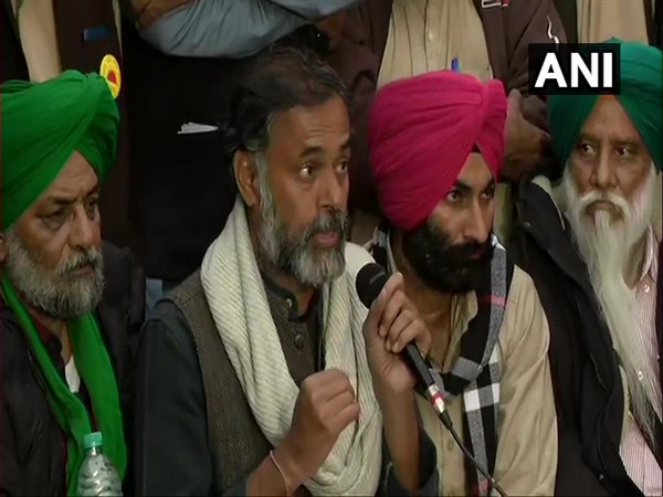 Swaraj India president Yogendra Yadav addressing a press conference at Singhu border on Saturday (File Photo/ANI)