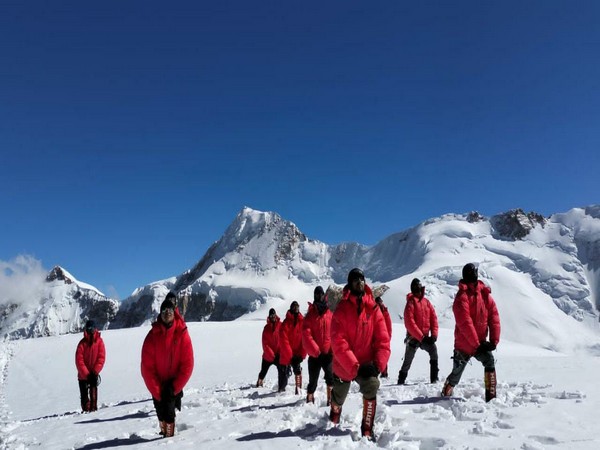 ITBP personnel doing yoga. (ANI/photo) 
