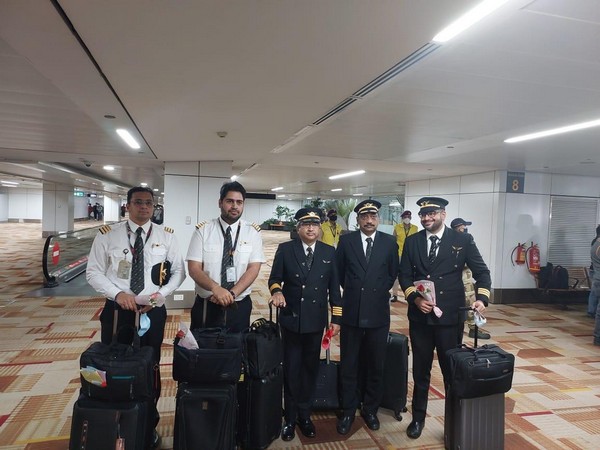 Cockpit crew of Air India Special flight  AI-1942 (Photo/ANI)