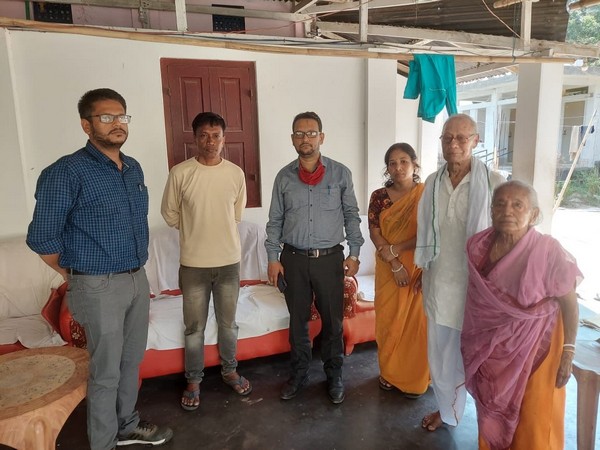 Agartala district officials with Tripura Chief Secretary Kumar Alok (Photo/Twitter: Kumar Alok)