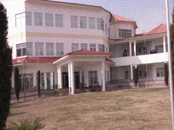 Job-oriented courses in full swing in J&K's Srinagar (Photo:ANI)