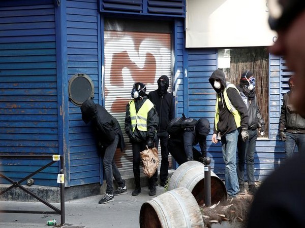 Yellow Vest protesters in Paris, France on May 1 (Photo/Reuters)
