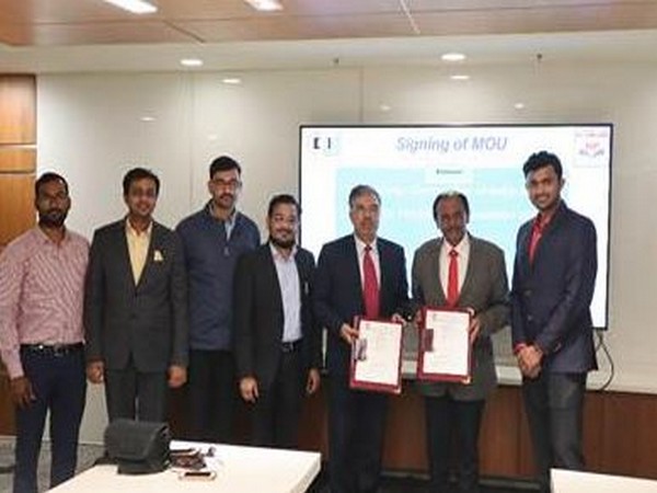 Senior officials of SECI and HPCL after signing the MoU in New Delhi.