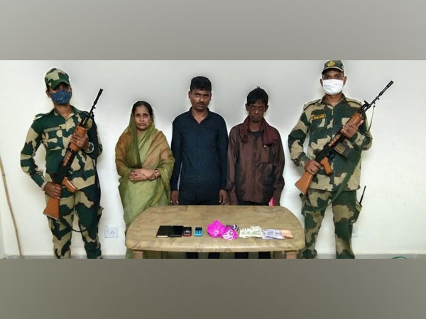BSF arrest 3 Bangladeshi nationals for crossing the border (Photo/ANI)