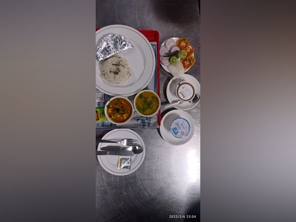 IRCTC to resume service of cooked food in all trains from Feb 14 (Photo/ANI)