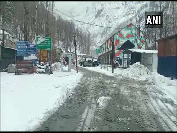 Traffic movement disrupted on Jammu and Srinagar National Highway due to heavy rains (Photo/ANI)