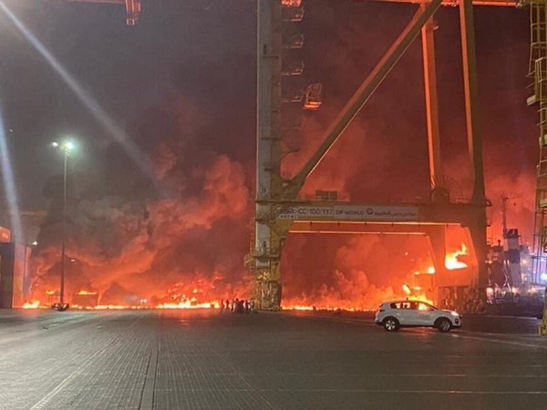  Explosion heard at Dubai's Jebel Ali port (Photo Credit: Twitter)