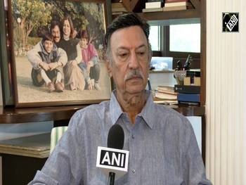 Veteran actor Suresh Oberoi talks about his journey in films and his struggle to success in Mumbai