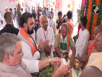 Patna में इस्कॉन मंदिर पहुंचे CM Samrat Choudhary, कृष्ण जन्माष्टमी महोत्सव के उद्घाटन में हुए शामिल